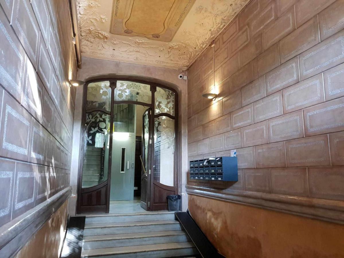 Beautiful Y Luxury Apartment Centrallylocated Barcelona Exterior photo